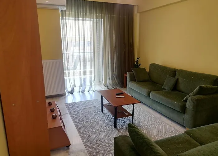 Το Σπίτι Του Στράτου Στη Θεσσαλονίκη- Stratos\' Apartment In Thessaloniki